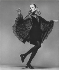 Twiggy by Richard Avedon (1968)