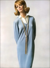 Nena von Schlebrugge by Richard Avedon (1963)