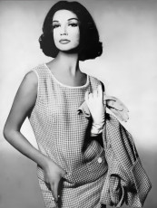 Simone d’Aillencourt by Richard Avedon (1960)
