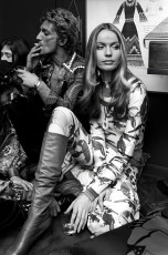 Veruschka, Giorgio Sant'Angelo by Harry Benson (1972)