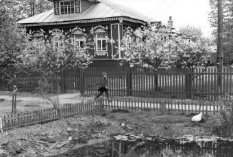 Yaroslavl. Novy Sever State Farm by Henri Cartier-Bresson (1972)