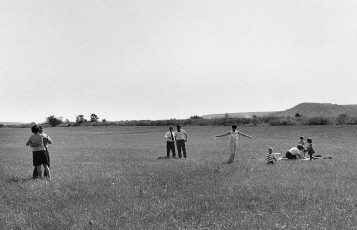 Naberezhnye Chelny. Celebration at the petrochemical plant by Henri Cartier-Bresson (1973)