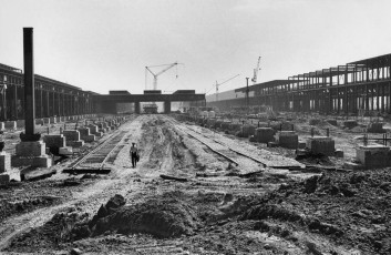 Naberezhnye Chelny. Kamaz, The plant is under construction by Henri Cartier-Bresson (1973)