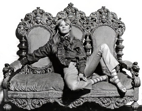 Marianne Faithfull by John Cowan (1966)