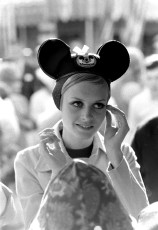 Twiggy (at Disneyland) by Ralph Crane (1967)