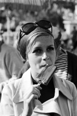 Twiggy (at Disneyland) by Ralph Crane (1967)