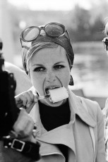 Twiggy (at Disneyland) by Ralph Crane (1967)