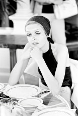 Twiggy (California) by Ralph Crane (1967)