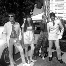 Sonny, Cher, Twiggy, Justin De Villeneuve (Beverly Hills) by Ralph Crane (1967)