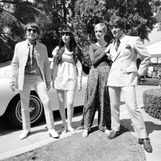 Sonny, Cher, Twiggy, Justin De Villeneuve (Beverly Hills) by Ralph Crane (1967)