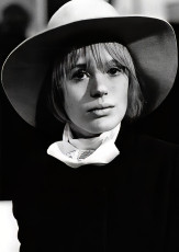 Marianne Faithfull by Roy Cummings (1967)