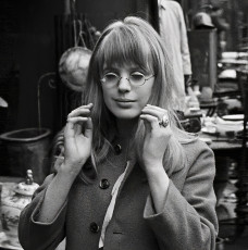 Marianne Faithfull, Paris by Jean-Claude Deutsch (1966)