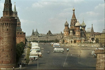 Moscow, The Red Square by Jacques Dupaquier (1964)