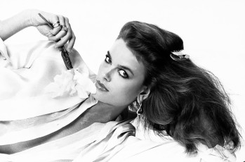 Lisa Taylor by Arthur Elgort (1977)