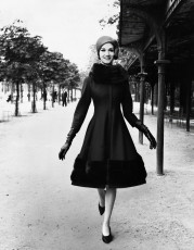 Simone d’Aillencourt by Louis Faurer (1960)