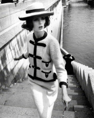 Dorothy McGowan by William Klein (1960)