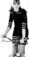 Jean Shrimpton by Peter Knapp (1965)
