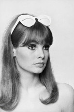 Jean Shrimpton by Peter Knapp (1966)