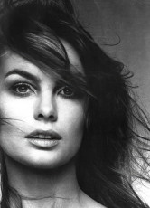 Jean Shrimpton by Barry Lategan (1970)