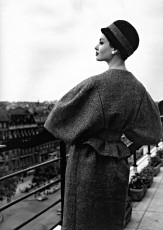 Katherine Pastrie by Willy Maywald (1960)