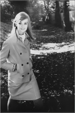 Jean Shrimpton by Frances McLaughlin-Gill (1965)