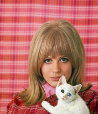 Marianne Faithfull by Cyril Morange (1965)