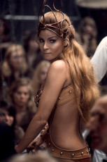Raquel Welch (THE MAGIC CHRISTIAN) by Terry O'Neill (1969)