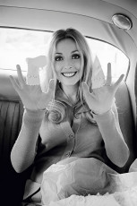 Sharon Tate (american actress) by Terry O'Neill (1969)