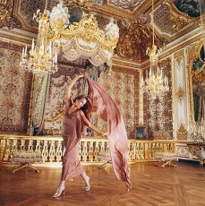 Jerry Hall by Norman Parkinson (1975)