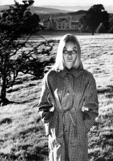 Tania Mallet by Norman Parkinson (1960)