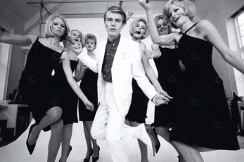 Ann Larson, Primrose Austen, Mary O'Flaherty, Adam Faith, Jill Kennington, Celia Hammond by Norman Parkinson (1962)