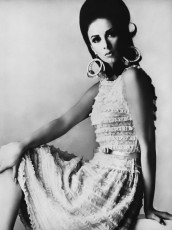 Wilhelmina Cooper by Irving Penn (1966)
