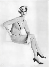 Wilhelmina Cooper by Karen Radkai (1961)
