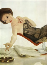 Wilhelmina Cooper by Karen Radkai (1962)