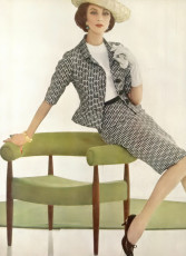 Wilhelmina Cooper by Karen Radkai (1962)