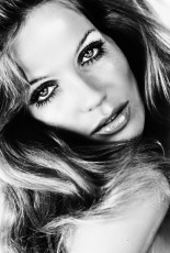 Veruschka by Franco Rubartelli (1970)
