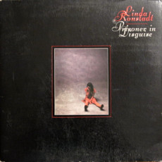 Linda Ronstadt / PRISONER IN DISGUISE (1975) - photo by Ethan Russell