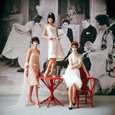 Audrey Sedor, Hiroko Matsumoto, Orla Ni Shiochain by Mark Shaw (1961)