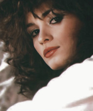 #<a href="/?page_id=50550" target="_blank">Gia Carangi</a>