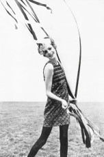 Twiggy by Ronald Traeger (1967)