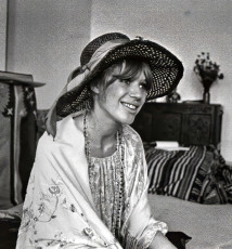 Marianne Faithfull by Michael Ward (1967)