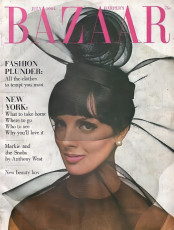 Tilly Tizzani by Hiro, / Harper's Bazaar USA (1964.07)