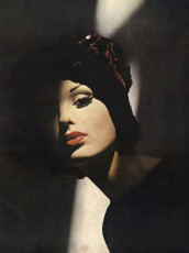 Dorothy McGowan by Bert Stern / Vogue USA (1961.09)