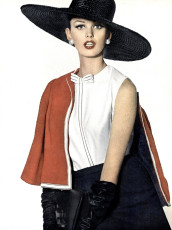 Dorothy McGowan by Irving Penn / Vogue USA (1962.01/2)