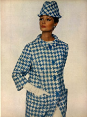 Wilhelmina Cooper by Irving Penn / Vogue USA (1963.01)