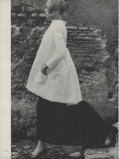 Veruschka by Karen Radkai / Vogue USA (1963.10)