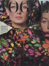 Tania Mallet by David Bailey / Vogue UK (1964.04/2)