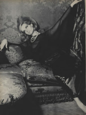 Veruschka by Henry Clarke / Vogue USA (1964.10)