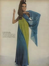 Veruschka by Irving Penn / Vogue USA (1965.10/2)
