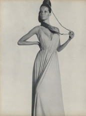 Veruschka by Irving Penn / Vogue USA (1965.11)